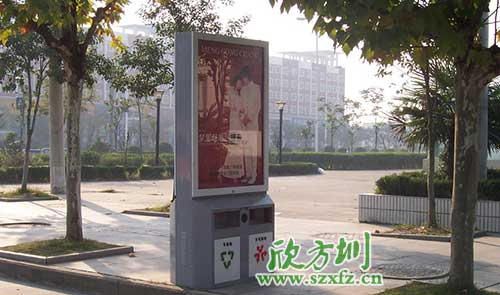   廣告垃圾箱驚艷亮相廣東汕頭街道。